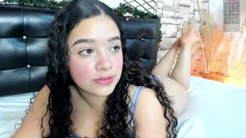 julieta_333 online show from 12.19.25