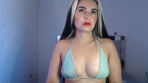julieta__fox_ online show from 01.06.25