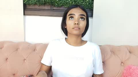 Juli online show from 04.21.26