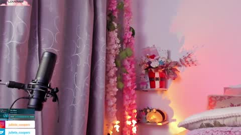 Juli  online show from 01.09.25