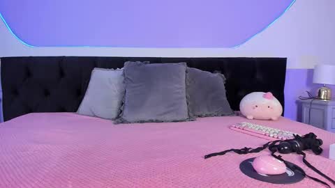 Julieta  online show from 10.17.25