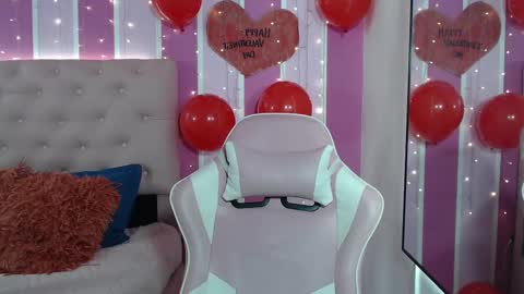 julieta_fn online show from 02.14.25