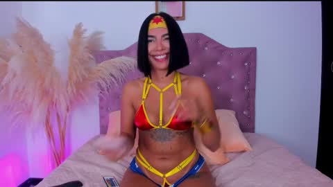 Julieth Gomez online show from 10.25.25