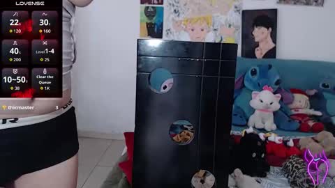 Snapshot of julietajaguar chatting on 10.15.25 Julieta Jaguar online show from 10.15.25