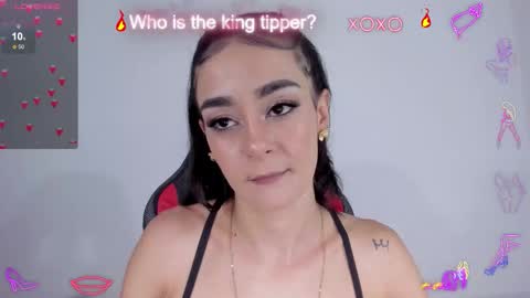 Snapshot of julietaserafelle chatting on 10.20.25 serafelle online show from 10.20.25