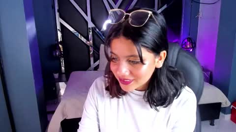 Snapshot of julieth_brown_ chatting on 10.02.25 Julieth online show from 10.02.25