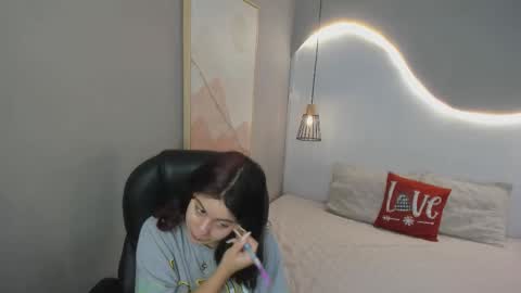 Julieth  online show from 11.20.25