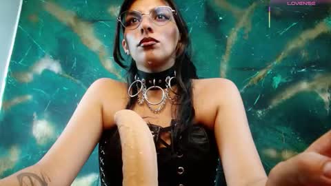    online show from 09.08.25