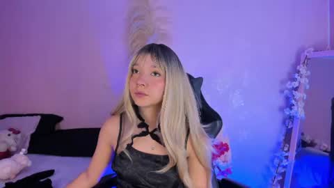 Snapshot of juliethmosss chatting on 07.22.26 Julieth online show from 07.22.26
