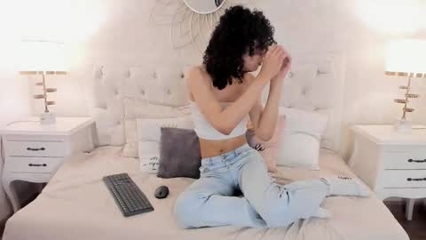 Snapshot of julietta___ chatting on 03.24.26 julietta online show from 03.24.26