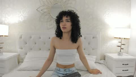 Snapshot of julietta___ chatting on 04.07.26 julietta online show from 04.07.26