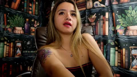 Julietta Jackson online show from 01.16.25