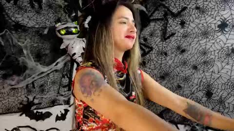 Julietta Jackson online show from 10.18.25