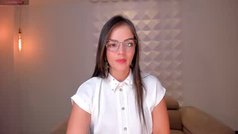 Snapshot of juliettabasset chatting on 01.09.25 JULIETTA online show from 01.09.25