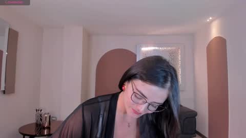 Snapshot of juliettabasset chatting on 03.05.25 JULIETTA online show from 03.05.25