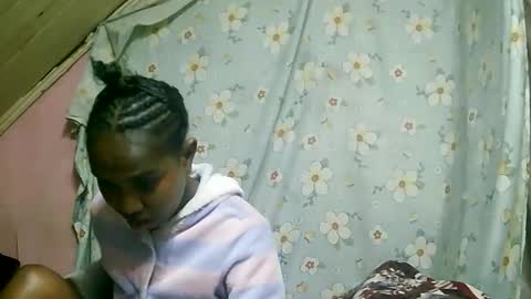 Snapshot of juliette9794 chatting on 09.21.25 juliette9794 online show from 09.21.25