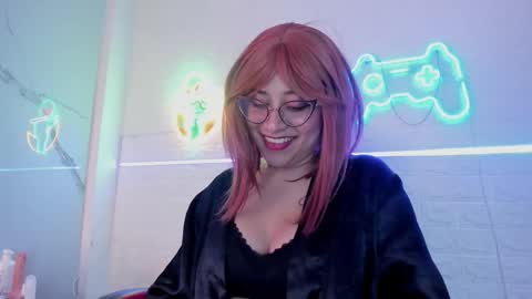 Snapshot of juliexxxtasy chatting on 11.13.25 Julieta online show from 11.13.25