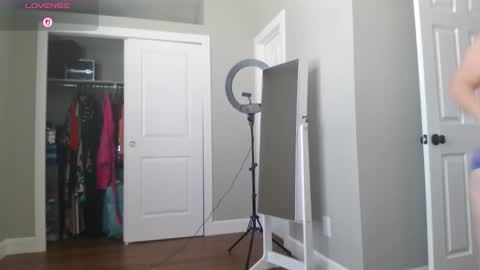 Snapshot of julimonroe chatting on 02.04.26 Juli Monroe online show from 02.04.26