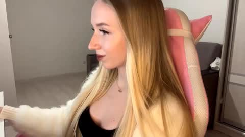 Sofie online show from 11.09.25