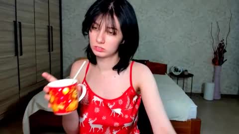 Snapshot of julissweet chatting on 12.26.24 Asmodeus online show from 12.26.24