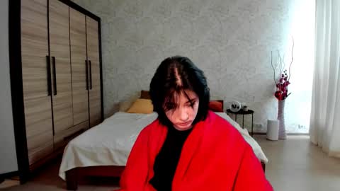 Snapshot of julissweet chatting on 01.18.25 Asmodeus online show from 01.18.25