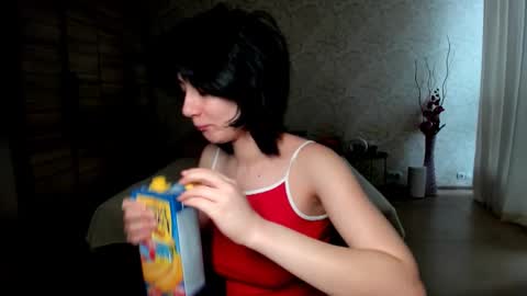 Snapshot of julissweet chatting on 01.23.25 Asmodeus online show from 01.23.25