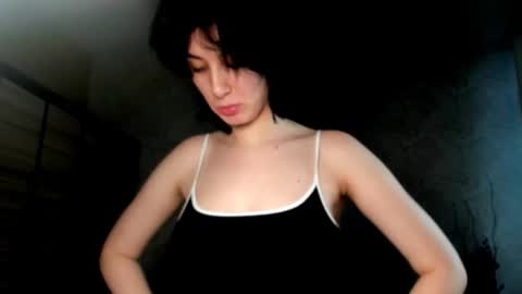 Snapshot of julissweet chatting on 01.27.25 Asmodeus online show from 01.27.25