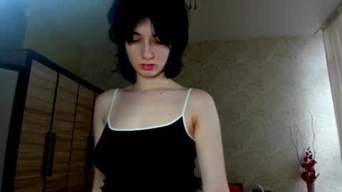 Snapshot of julissweet chatting on 02.02.25 Asmodeus online show from 02.02.25