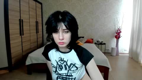 Snapshot of julissweet chatting on 02.03.25 Asmodeus online show from 02.03.25