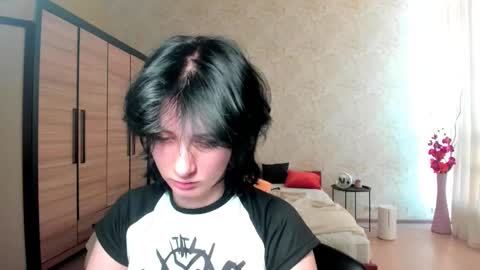 Snapshot of julissweet chatting on 02.10.25 Asmodeus online show from 02.10.25