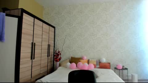 Snapshot of julissweet chatting on 03.08.25 Asmodeus online show from 03.08.25