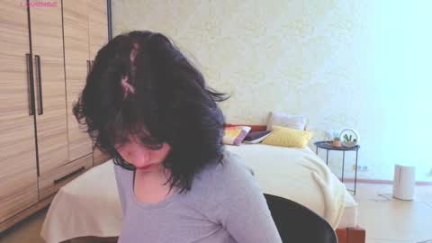 Snapshot of julissweet chatting on 09.19.25 Asmodeus online show from 09.19.25