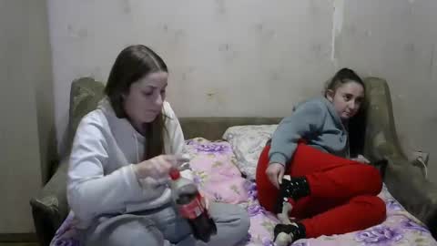 Snapshot of juliya_katie chatting on 12.14.24 Juliya Katie online show from 12.14.24