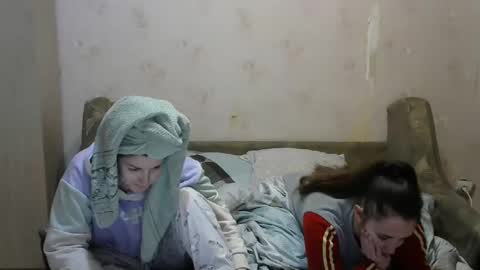 Snapshot of juliya_katie chatting on 02.09.25 Juliya Katie online show from 02.09.25