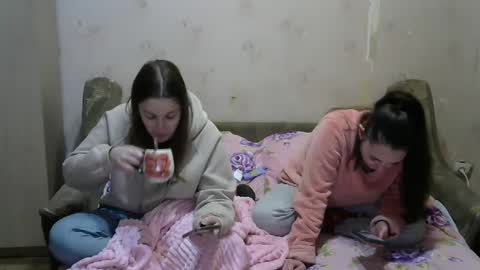 Snapshot of juliya_katie chatting on 02.22.25 Juliya Katie online show from 02.22.25