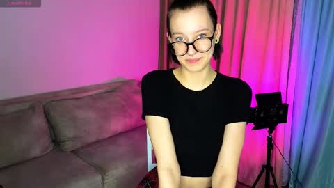 NaOmi online show from 11.08.25