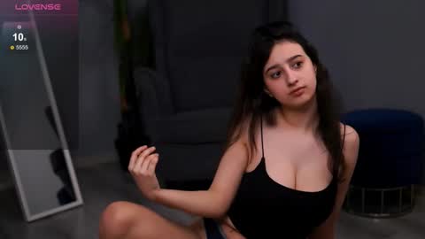 Snapshot of jullyfox chatting on 02.02.26 Foxy online show from 02.02.26