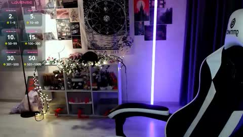 Baroness Von Cringe online show from 11.19.25