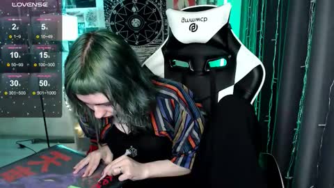 Baroness Von Cringe online show from 03.11.26