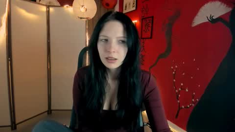Juls online show from 10.03.25