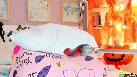  Juliana  online show from 10.27.25