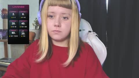 Snapshot of june_shy0 chatting on 09.21.25 June online show from 09.21.25