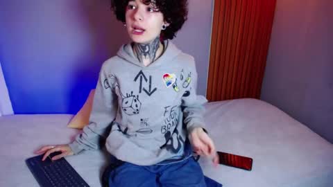 JuneBlake  online show from 04.04.26