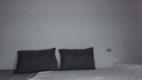 Snapshot of junnewers chatting on 03.08.25 JunneWers online show from 03.08.25