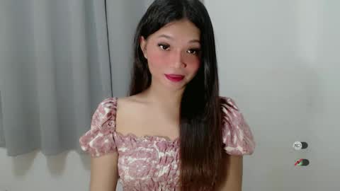 Snapshot of juny_lany chatting on 03.04.25 Karla online show from 03.04.25