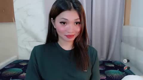Snapshot of juny_lany chatting on 10.04.25 Karla online show from 10.04.25