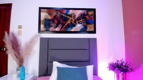 Jupiter Fox online show from 11.30.25