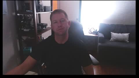 Snapshot of jusbeaz8722 chatting on 12.24.24 JustnSide Unexxst online show from 12.24.24