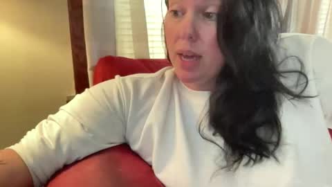 Snapshot of just4you101 chatting on 10.16.25 Flirty influncer online show from 10.16.25