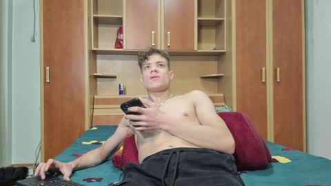 just_alexx12 online show from 12.18.24